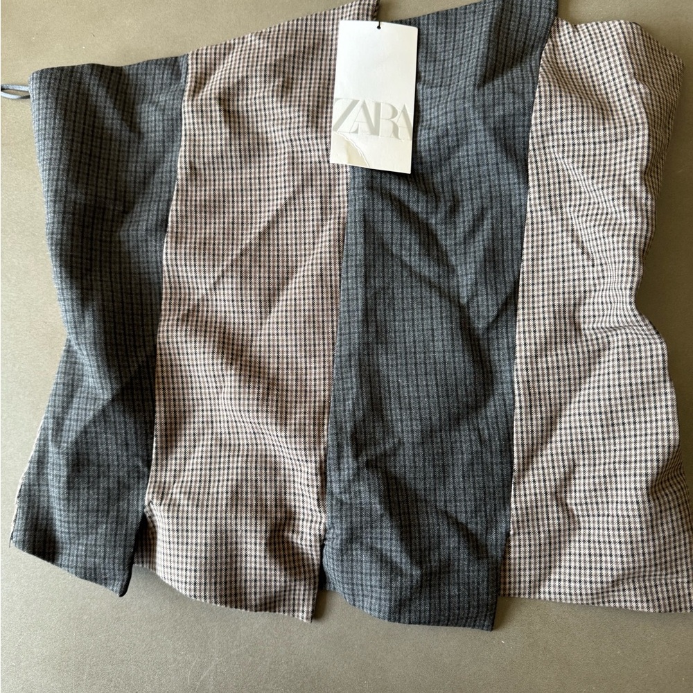 Zara Gray and Cream Patterned sleeveless top